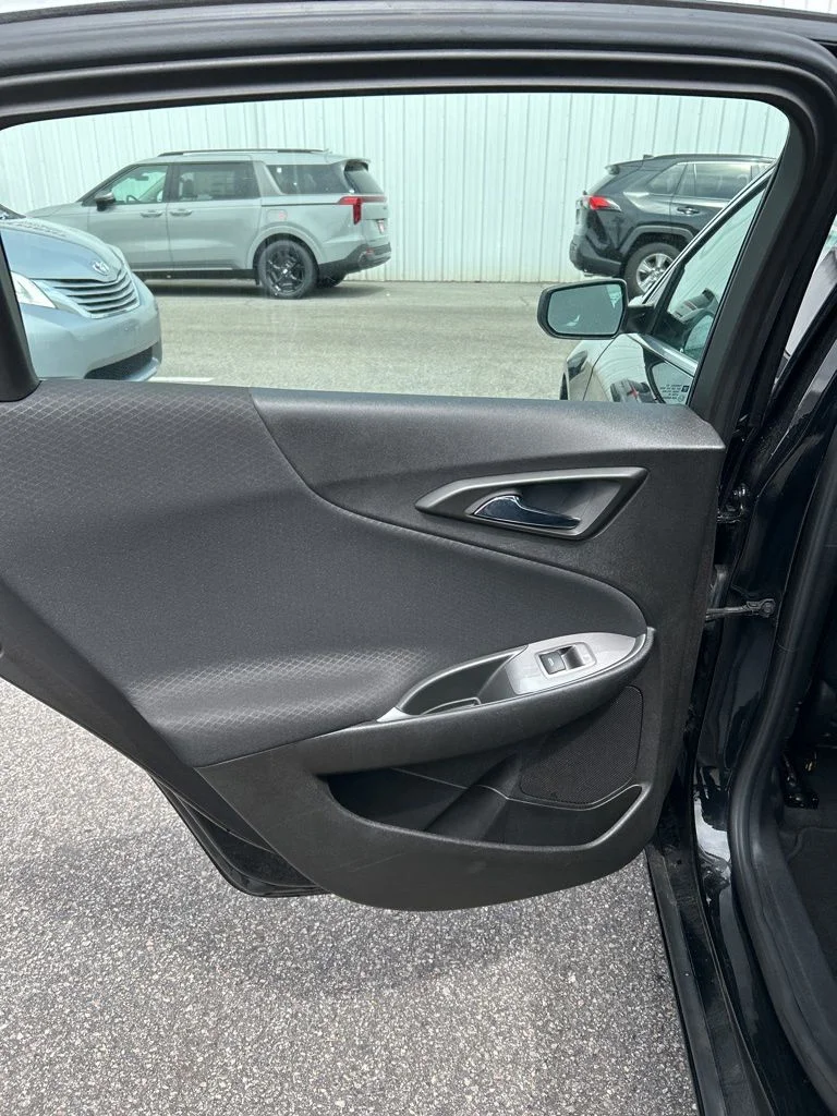 Used 2023 Black Chevrolet LT image 17