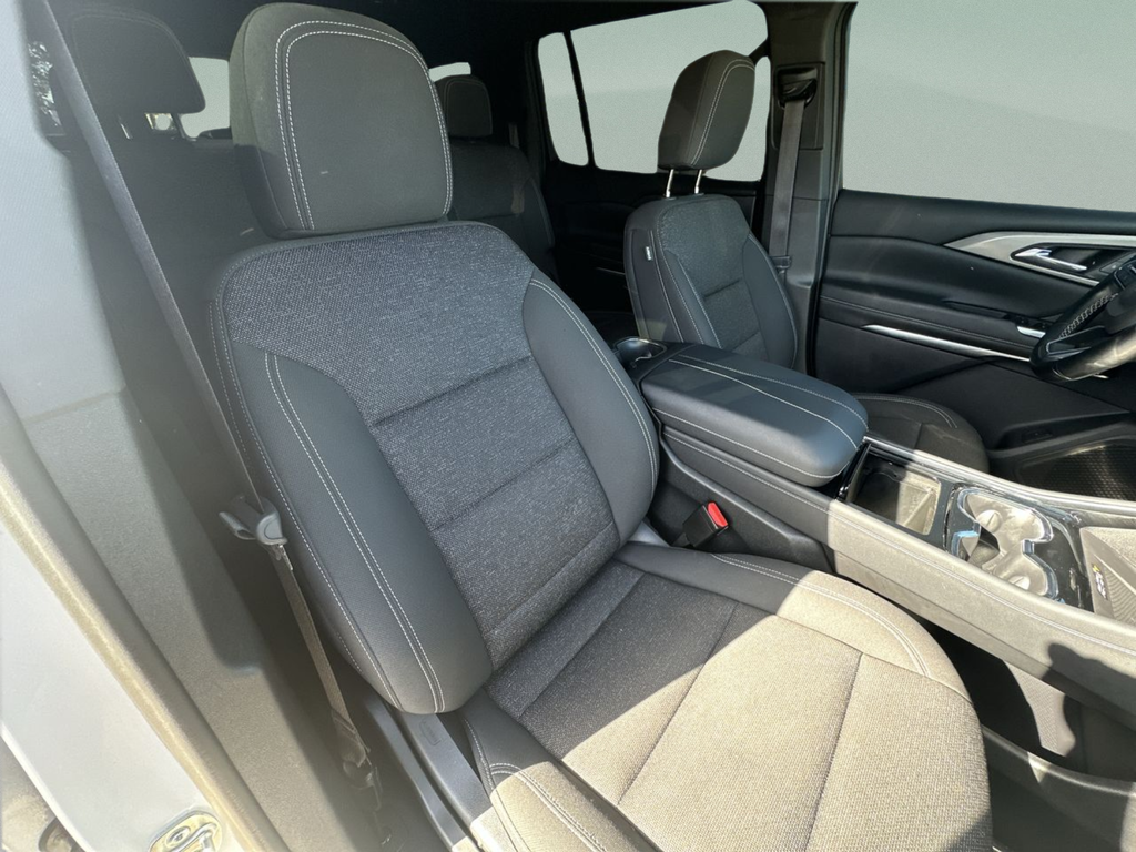 Used 2024 White Chevrolet LT image 38