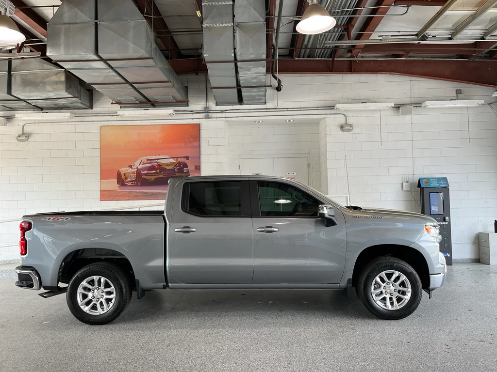 2026 Chevrolet Silverado 1500 LT - Photo 10