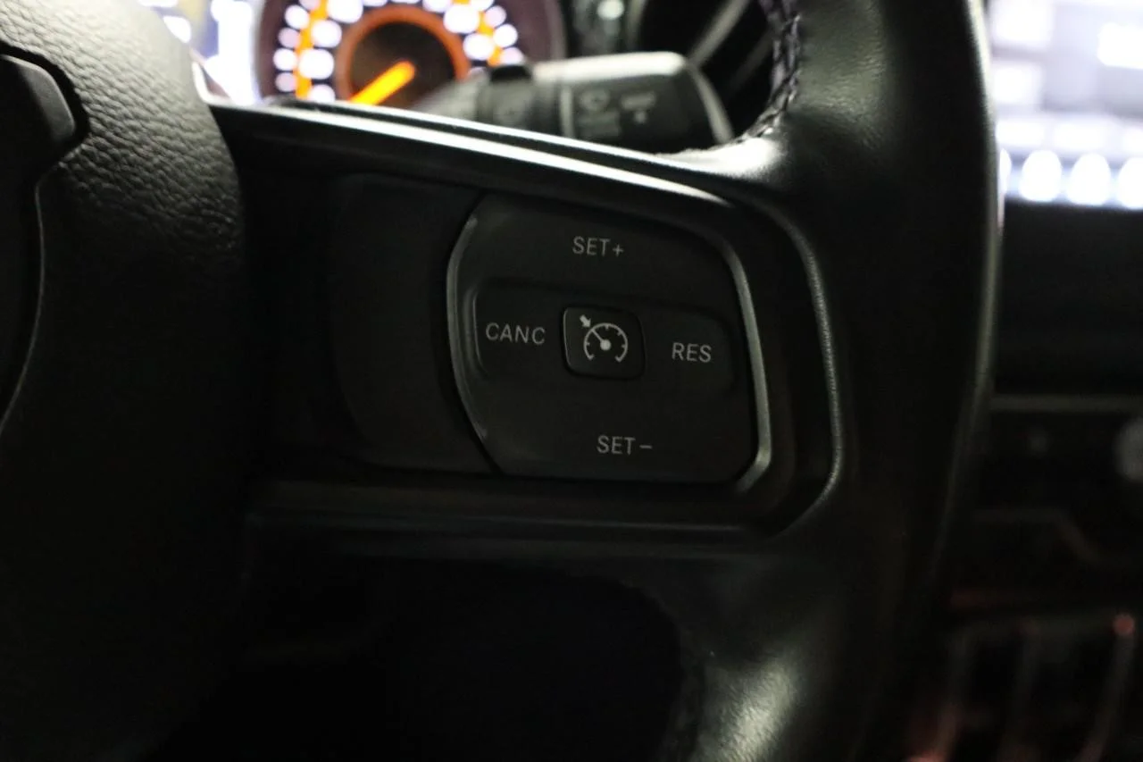Used 2021 Granite Crystal Metallic Clear Coat Jeep Sport Altitude image 19