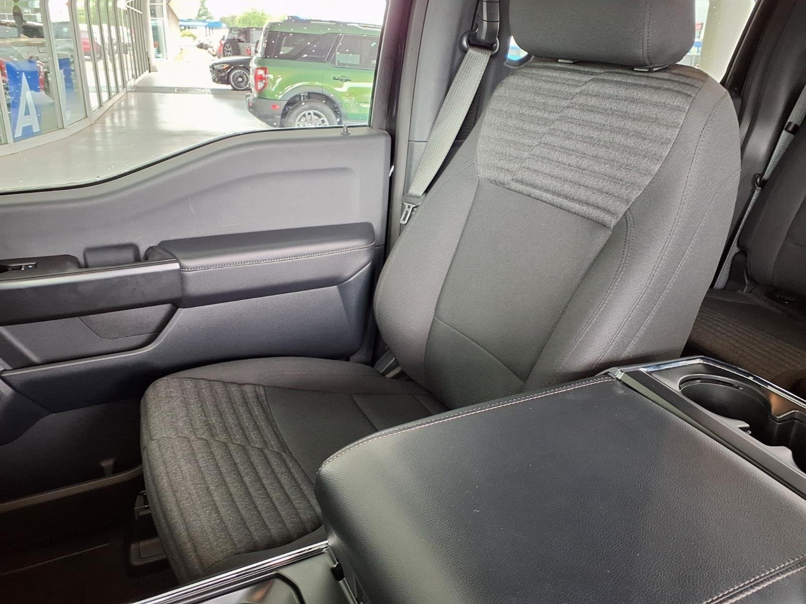 Used 2023 Agate Black Metallic Ford XL image 20