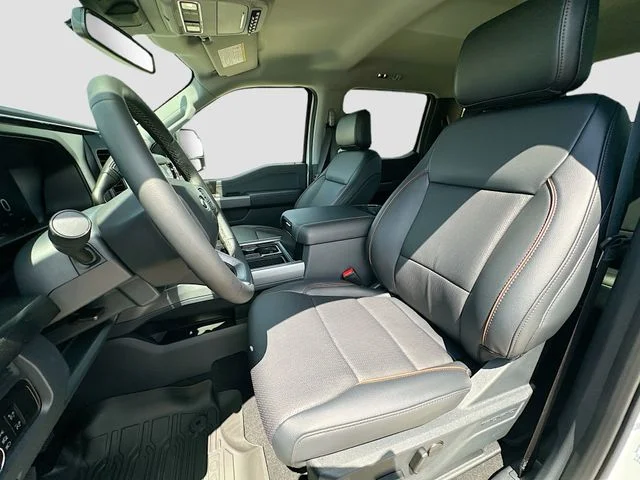 New 2026 Oxford White Ford Lariat image 14