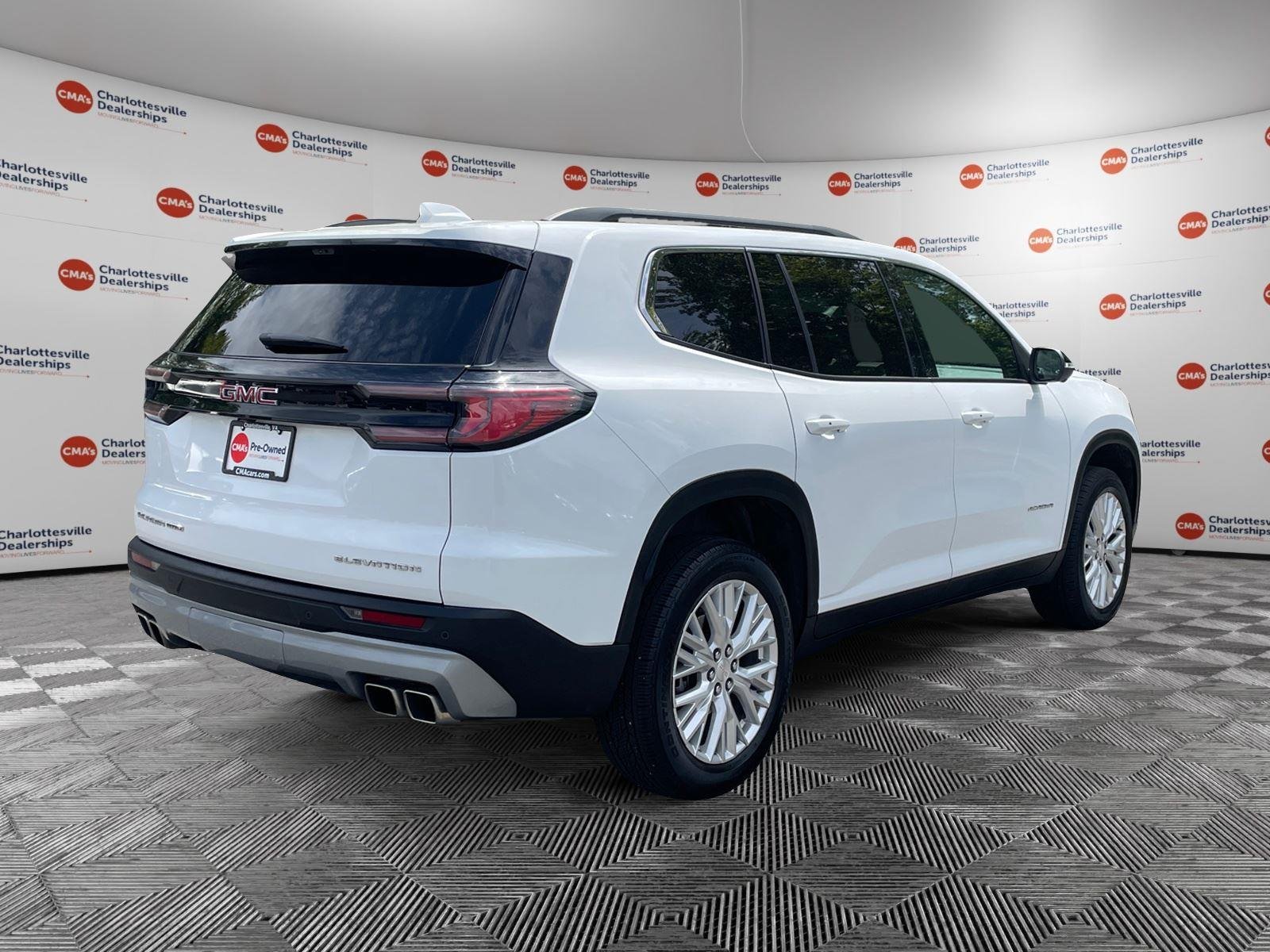 Used 2026 Summit White GMC AWD Elevation image 5