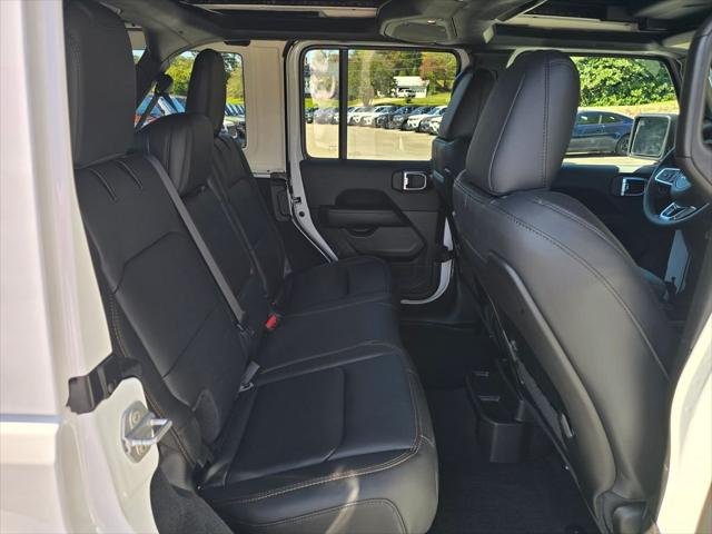 2026 Jeep Wrangler 4-Door Sahara - Photo 28
