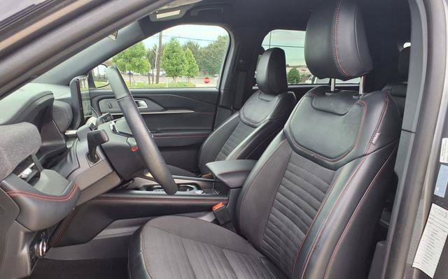 Used 2025 Gray Ford ST-Line image 16