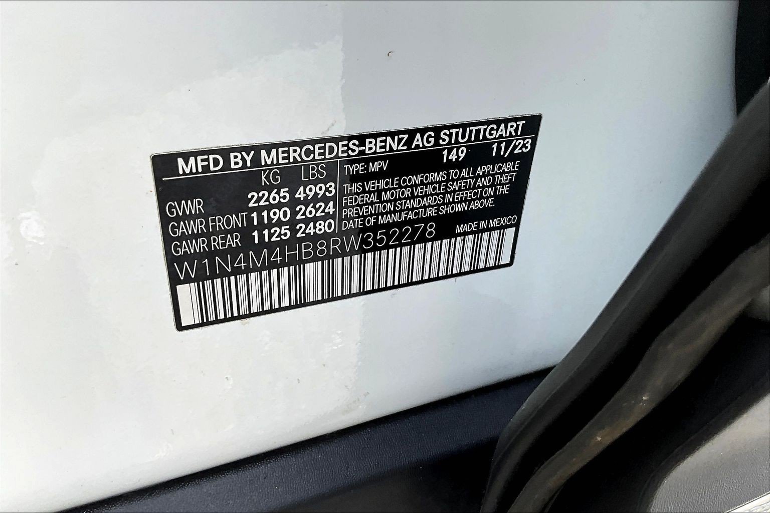 Used 2024 White Mercedes-Benz GLB 250 image 16