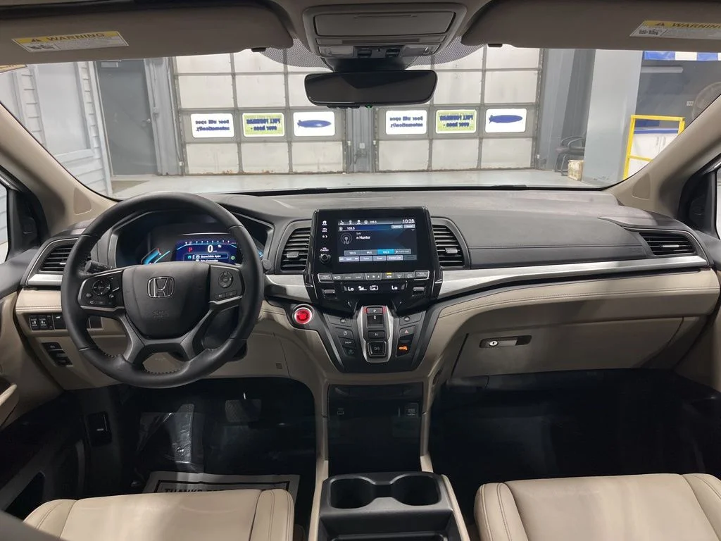 Certified Used 2024 Platinum White Pearl Honda EX-L image 31