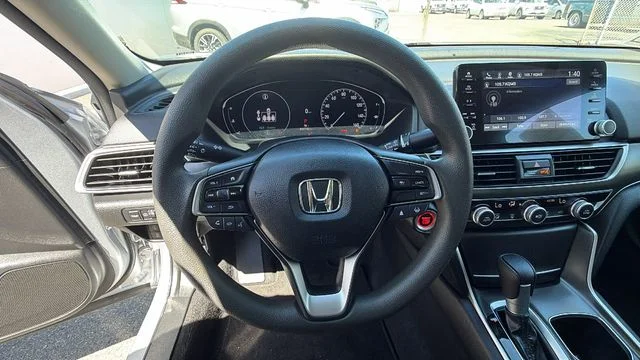 Used 2021 Silver Honda LX image 25