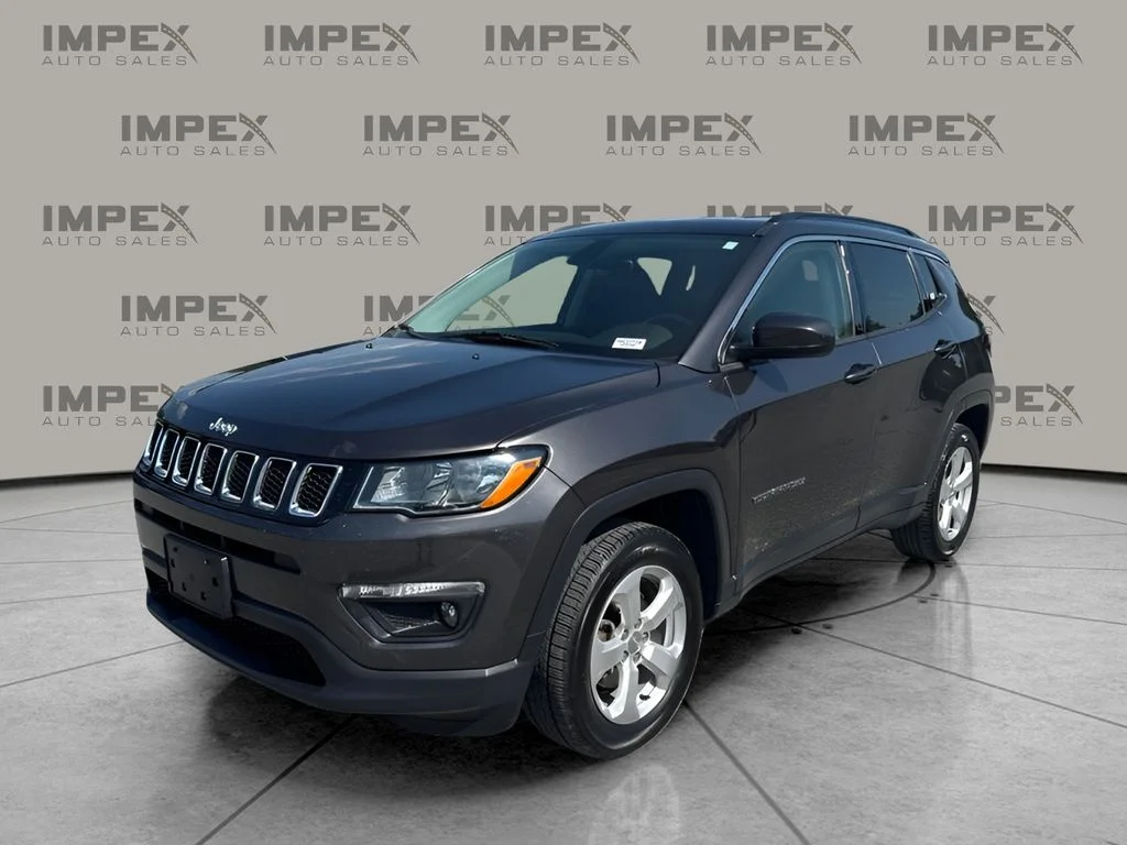 Used 2018 Gray Jeep Latitude image 1