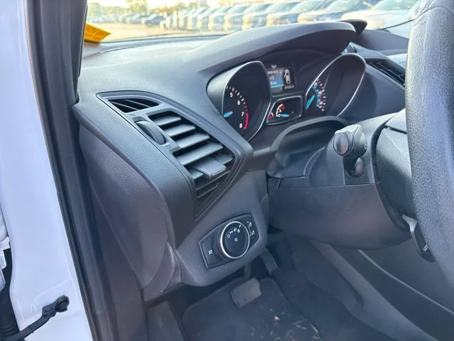 Used 2016 Oxford White Ford SE image 13