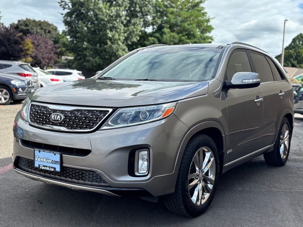 Used 2014 Titanium Silver Kia Limited V6 image 12