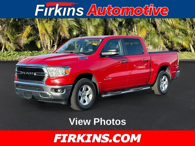 2020 RAM 1500 Big Horn/Lone Star 4x4 Crew Cab 5'7's photo
