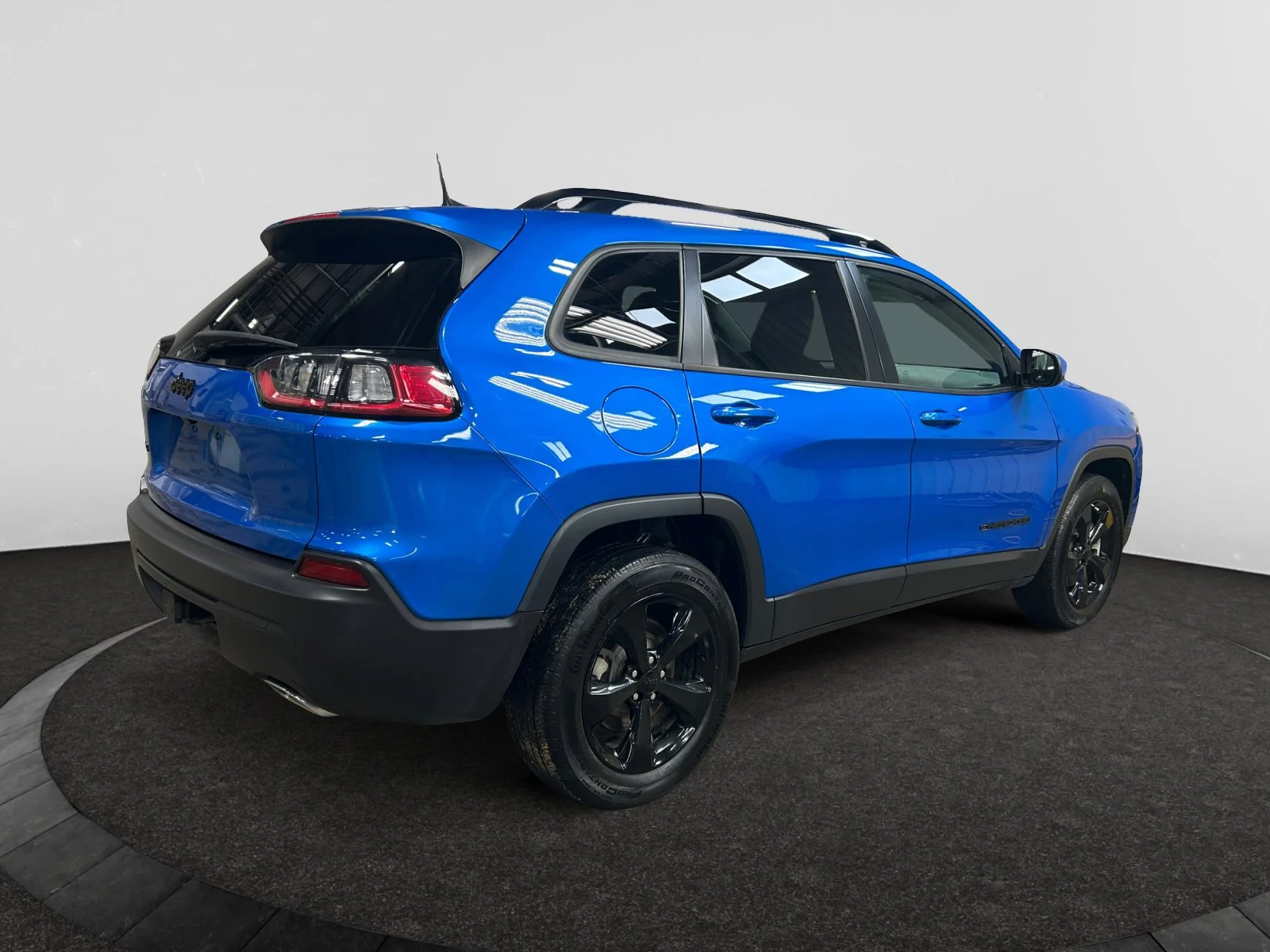 Used 2021 Hydro Blue Pearl Jeep ALTITUDE LEATHER ROOF LOW KMS image 5