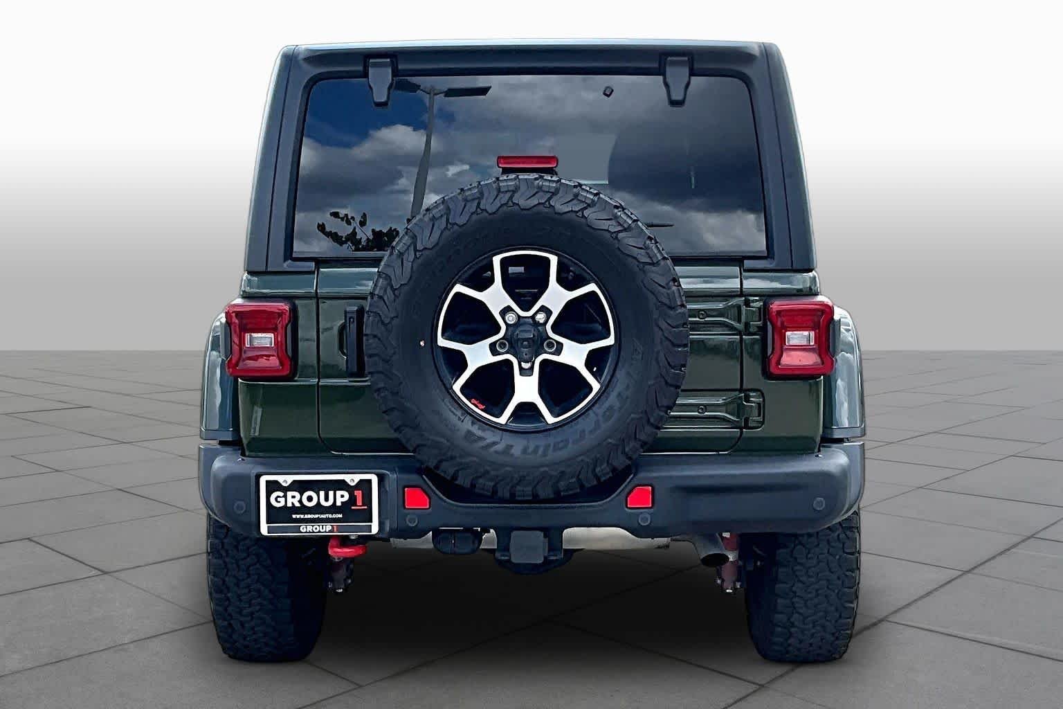 Used 2023 Sarge Green Clearcoat Jeep Rubicon image 5
