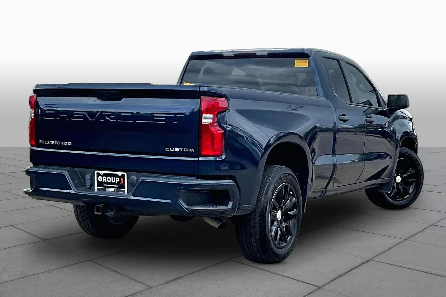 Used 2021 NORTHSKY BLUE METALLIC Chevrolet Custom image 13