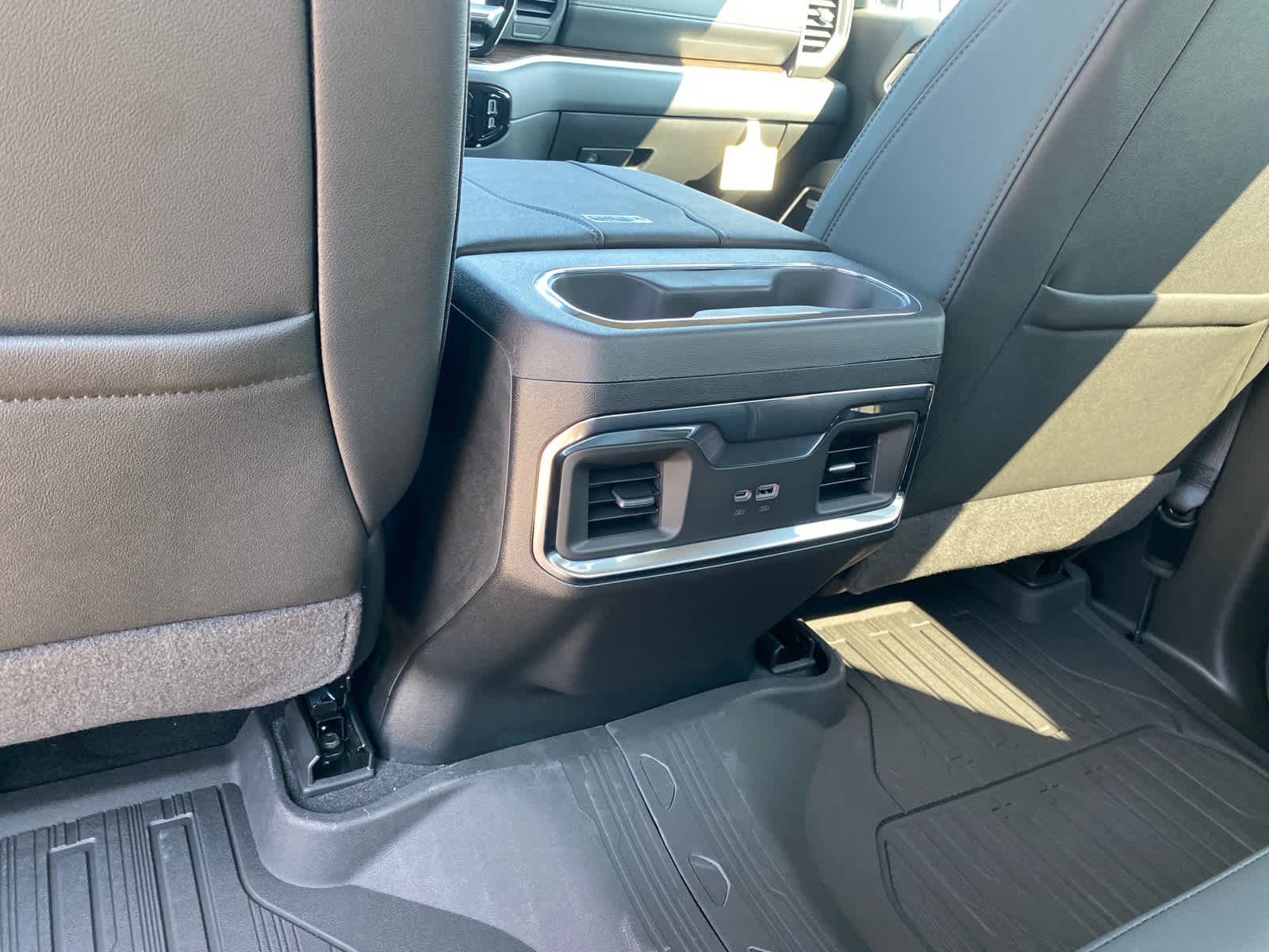 New 2026 Onyx Black GMC Elevation image 23