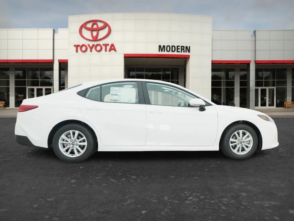 New 2026 Ice Cap Toyota LE image 7