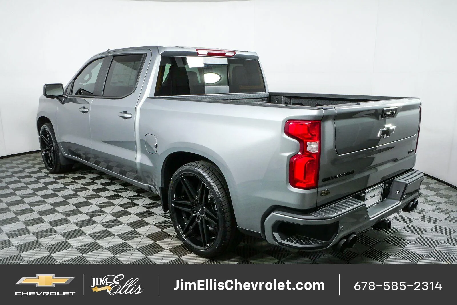 New 2026 Sterling Gray Metallic Chevrolet RST image 31