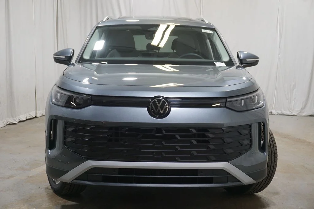 New 2026 Gray Volkswagen 2.0T SE image 5