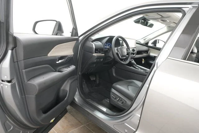 Certified Used 2026  Toyota Limited image 25