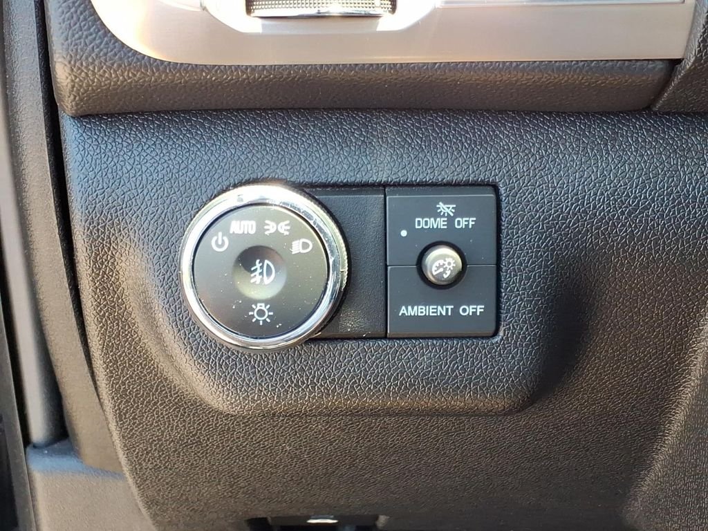 Used 2014 Iridium Metallic GMC Denali image 19