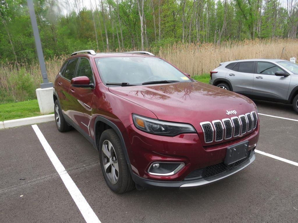Used 2021 Velvet Red Pearlcoat Jeep Limited image 2