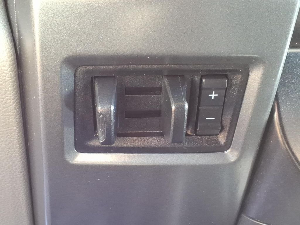 Certified Used 2022 Gray Metallic Ford XLT image 24