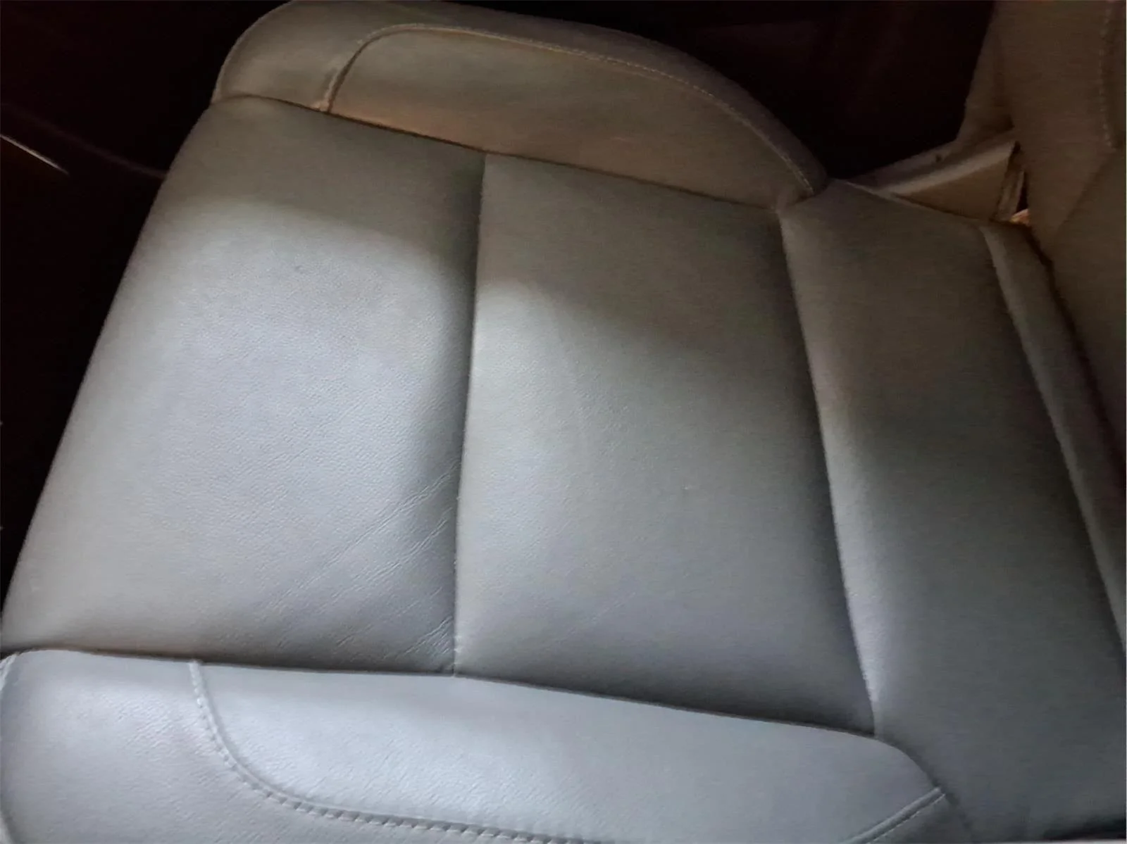Used 2020 SUMMIT WHITE Chevrolet LT image 25