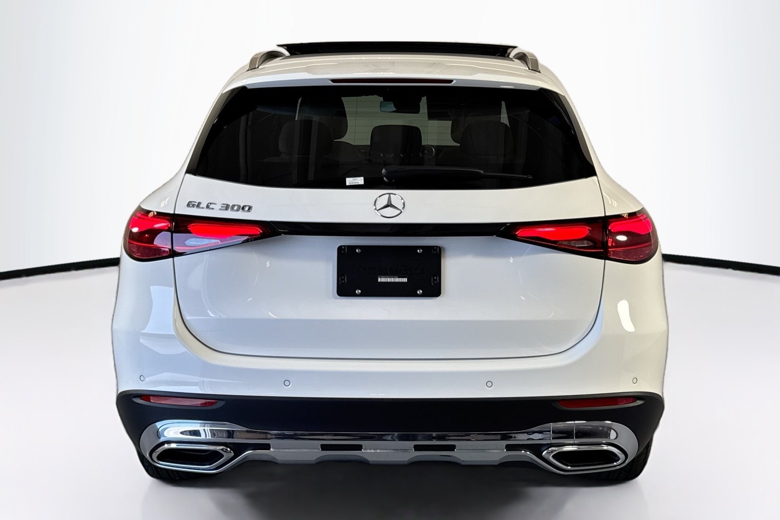 New 2026 Polar White Mercedes-Benz GLC 300 image 6