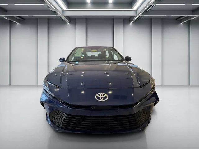 Used 2025  Toyota LE image 2