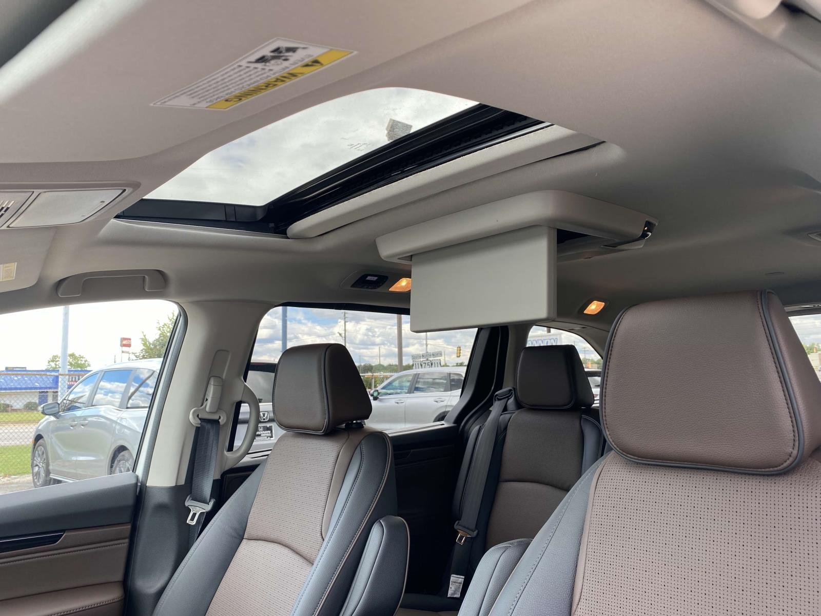 2026 Honda Odyssey Elite - Photo 8