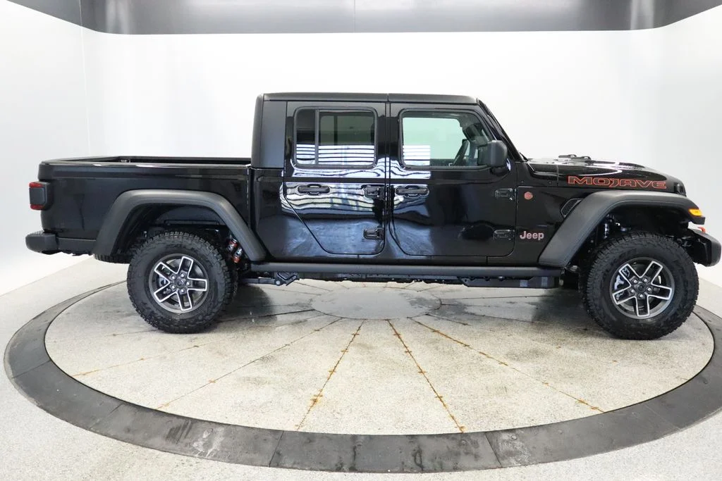 New 2026 Black Clearcoat Jeep Mojave image 8