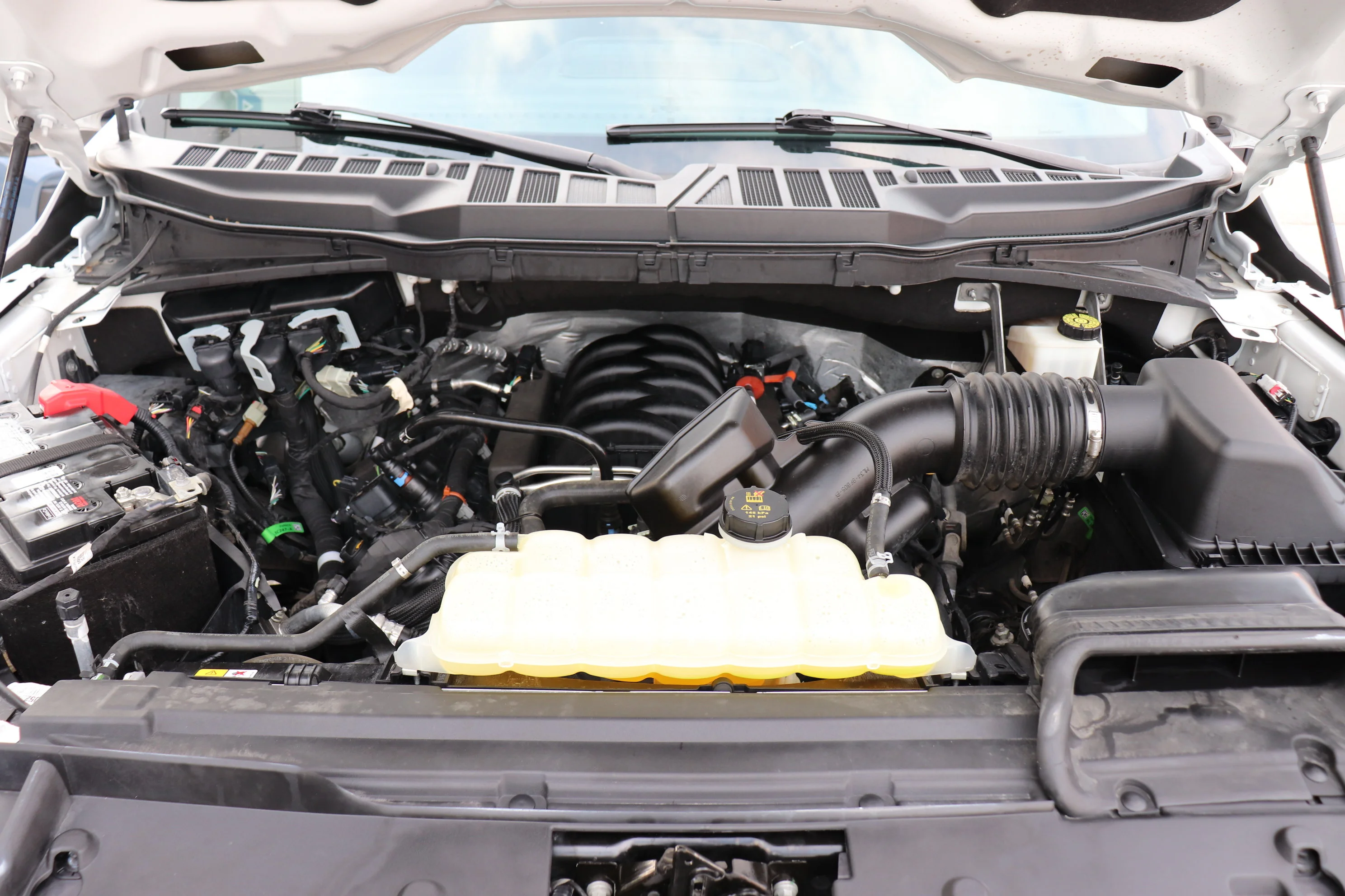 Certified Used 2024 OXFORD WHITE Ford XLT image 6