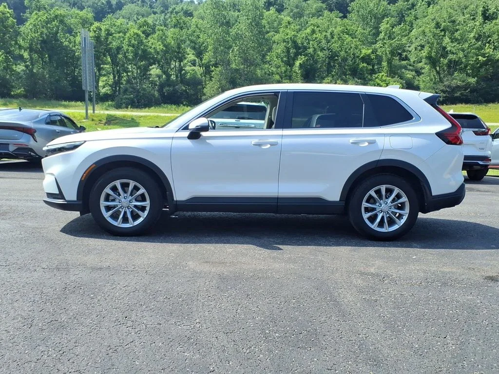 Used 2024 White Honda EX-L image 4