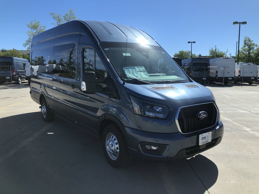 New 2027 Blue Metallic Ford  image 5
