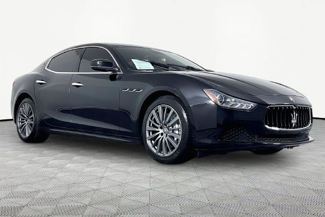 Used 2017  Maserati Base image 3