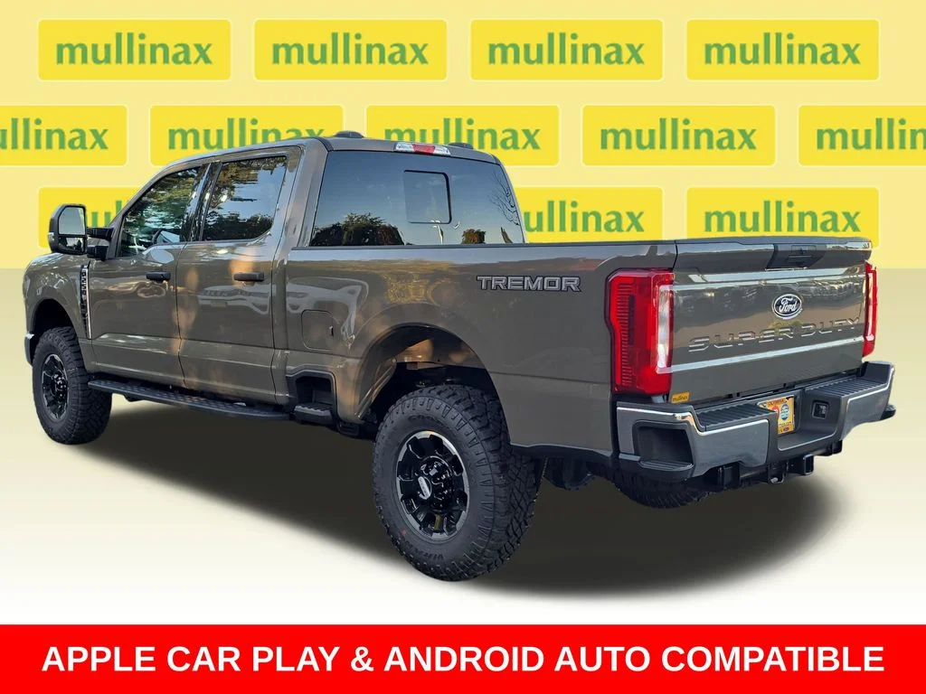 New 2027 Gray Ford XLT image 8