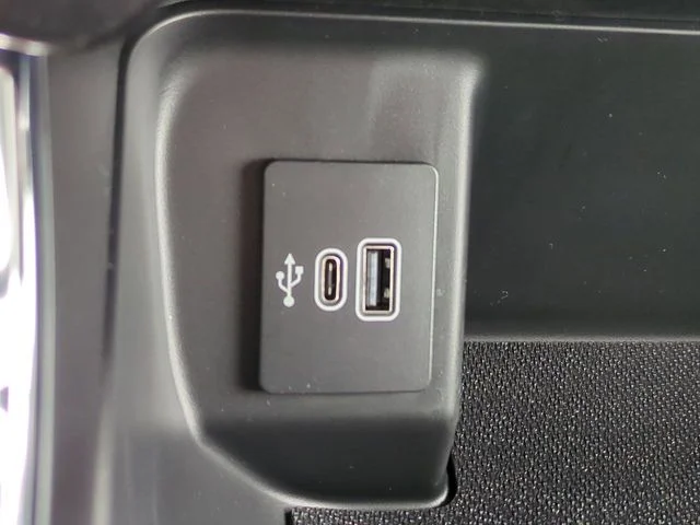 New 2026 Agate Black Metallic Ford XLT image 22