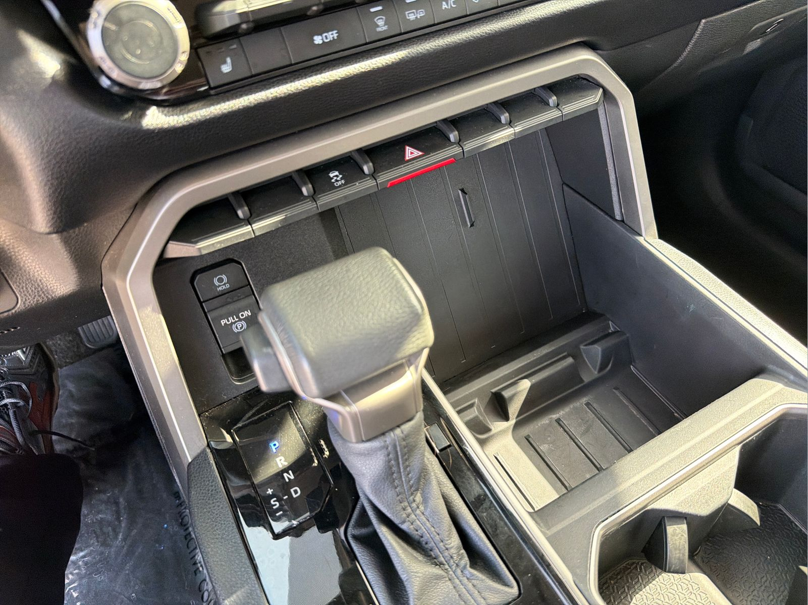 Used 2024 Ice Toyota SR5 image 25