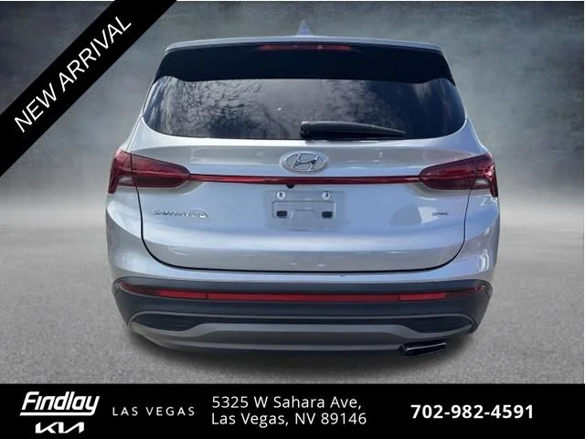 Used 2022 Silver Hyundai SE image 5