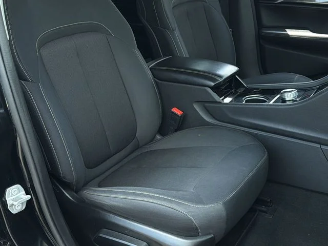 Used 2023 Black Jeep Laredo image 34