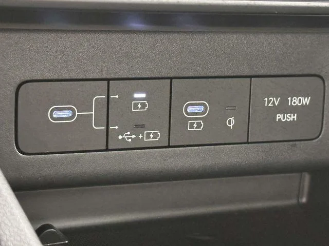 Used 2024 Carbon Blue Hyundai Limited image 24