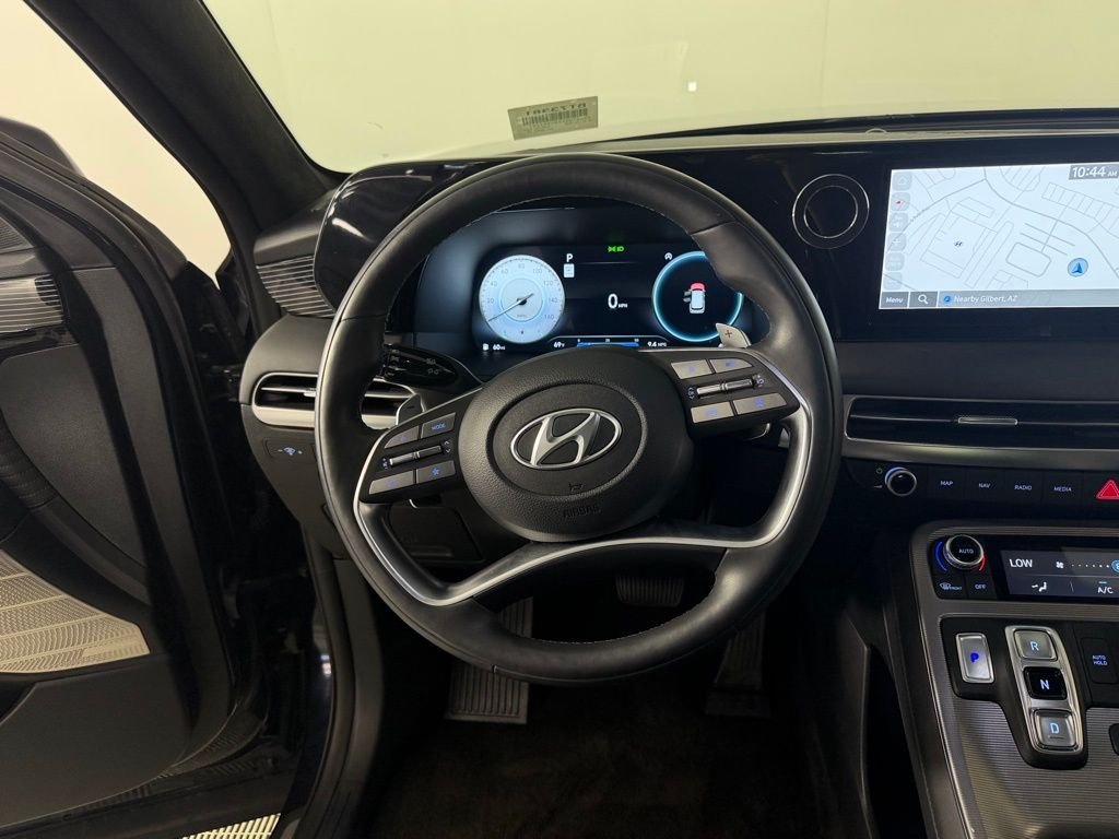 Used 2025 White Hyundai Calligraphy image 14
