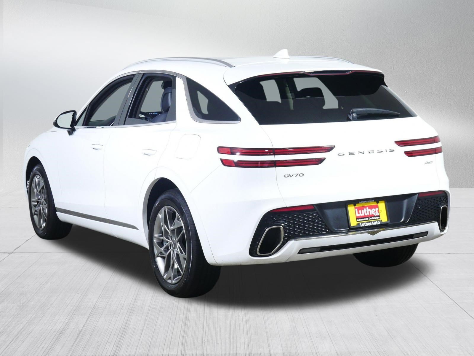 Certified Used 2025 Alta White Genesis 2.5T image 5