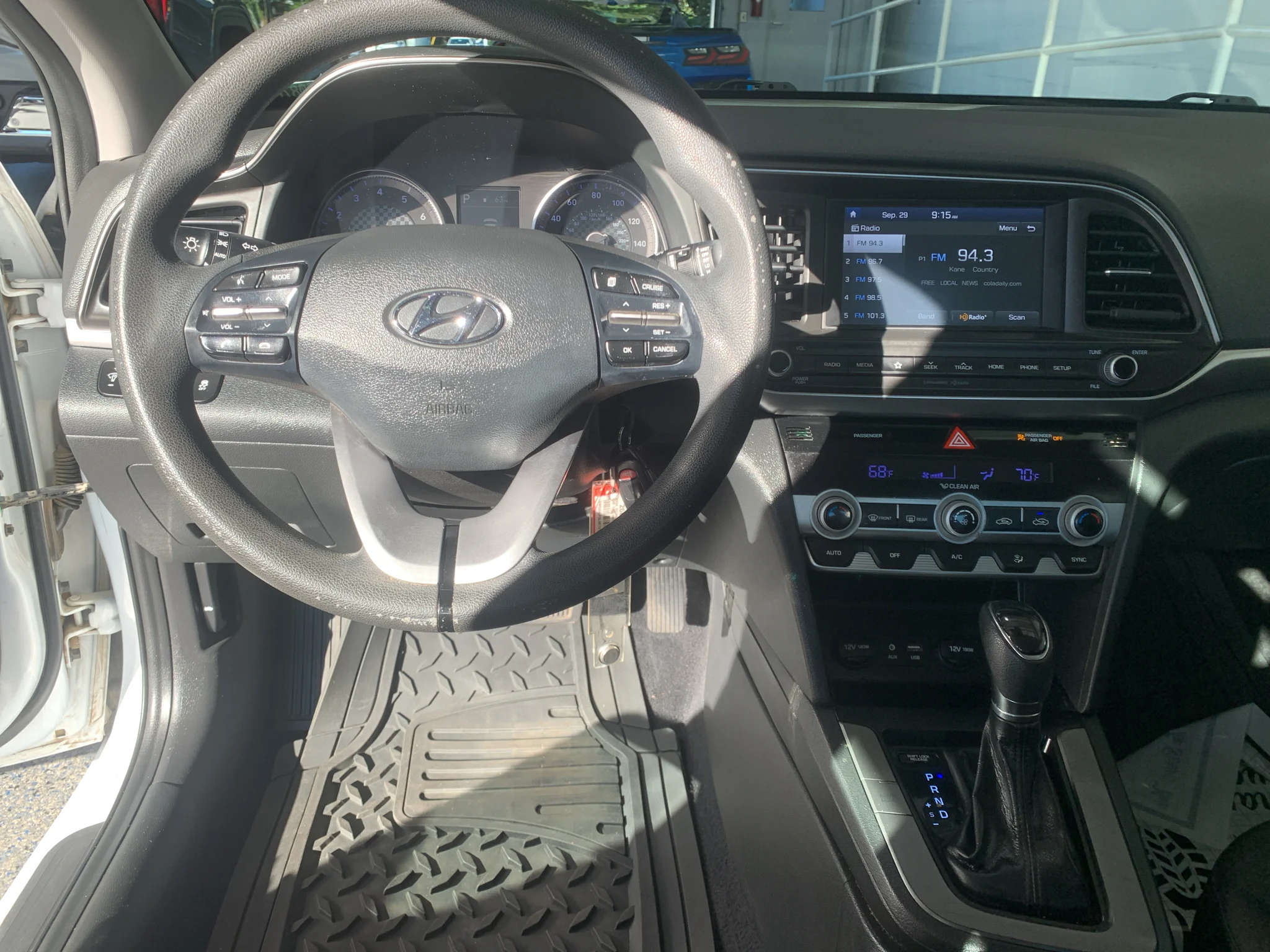 Used 2020  Hyundai SEL image 14