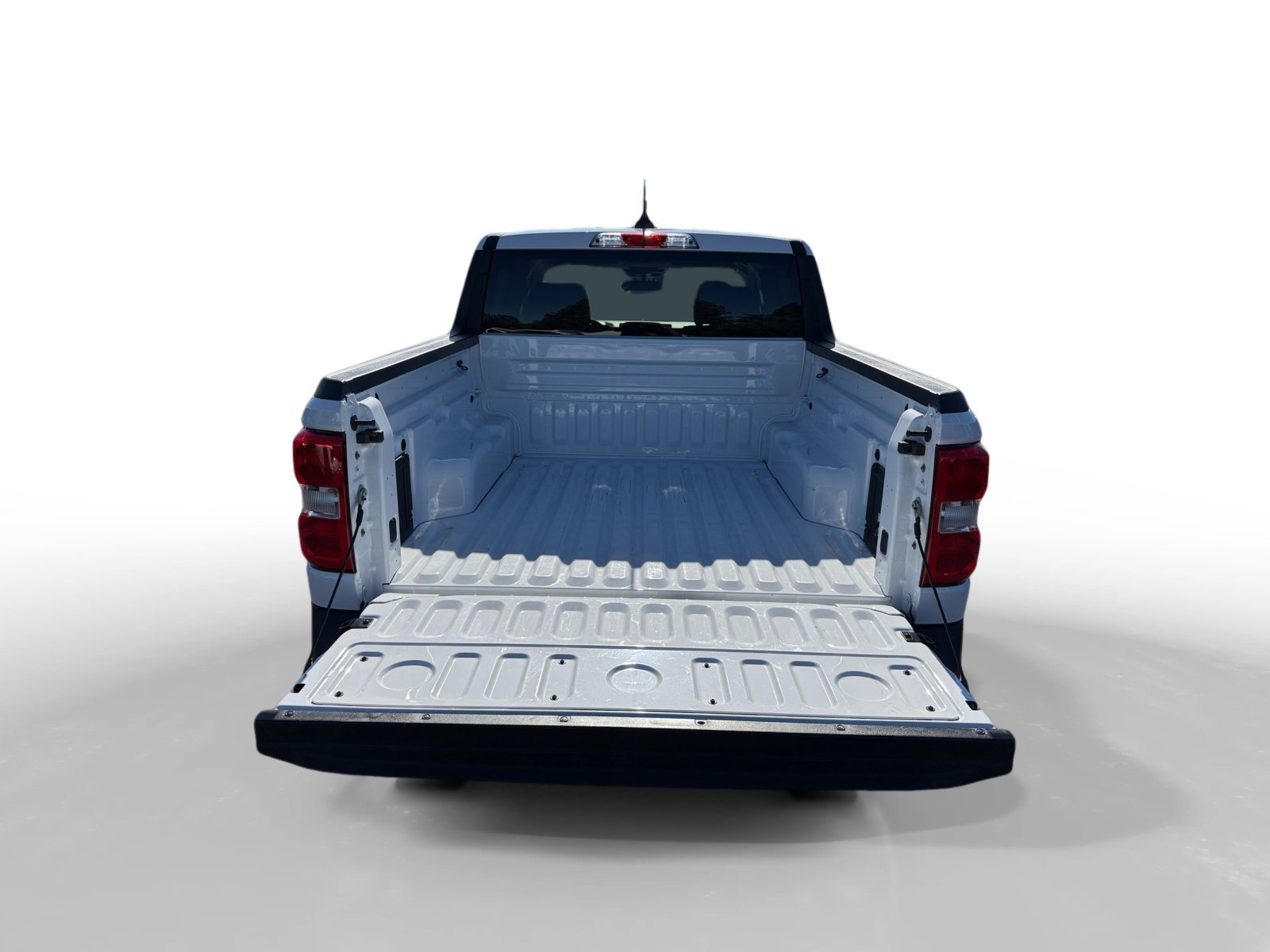 Certified Used 2025 Oxford White Ford XL image 17