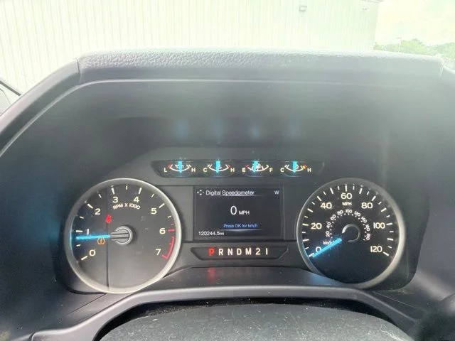 Used 2015 Blue Ford XLT image 18