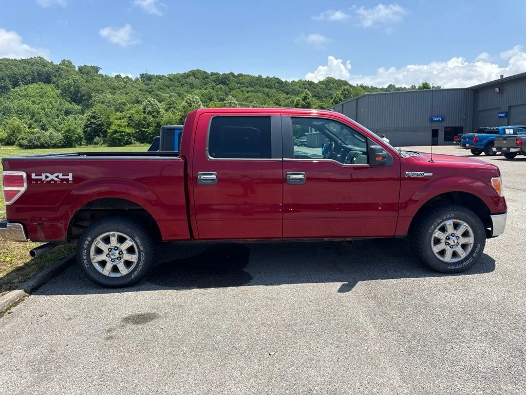 Used 2013 Ruby Red Metallic Ford XLT image 7