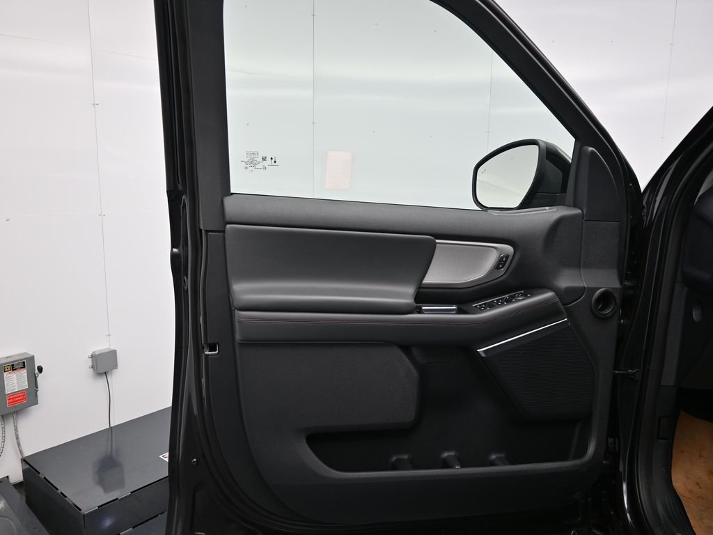 New 2025 Dark Matter Gray Metallic Ford Active image 9