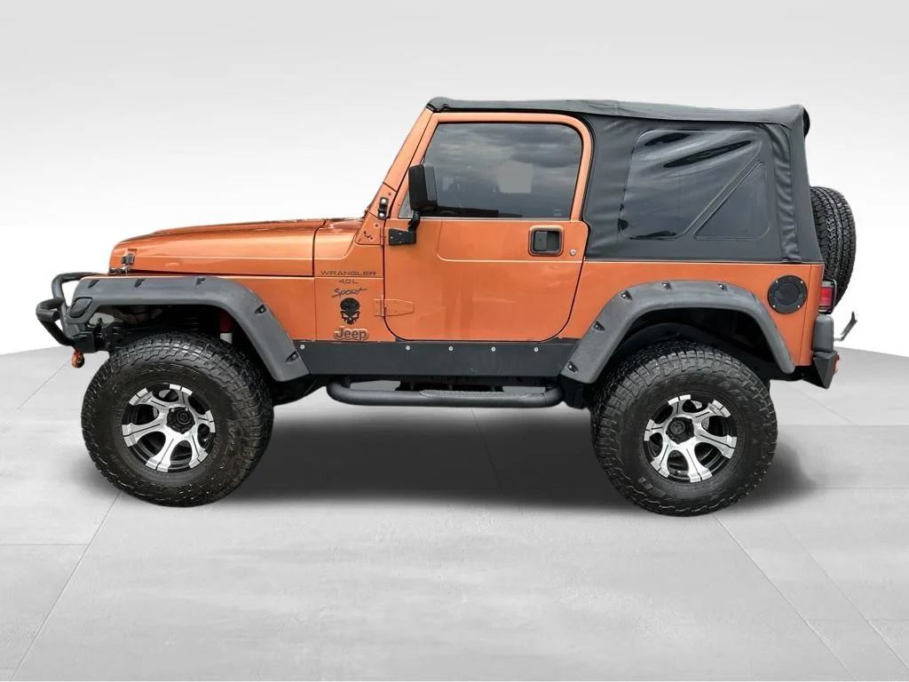 Used 2000 Jeep Wrangler SPORT with VIN 1J4FA49S4YP800672 for sale in Newport News, VA